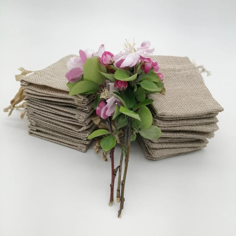 50/100PCS Gift Burlap Bags With Drawstring Small Christmas Gift Bags For  Wedding Party Favors Jewelry and Treat Pouches - AliExpress
