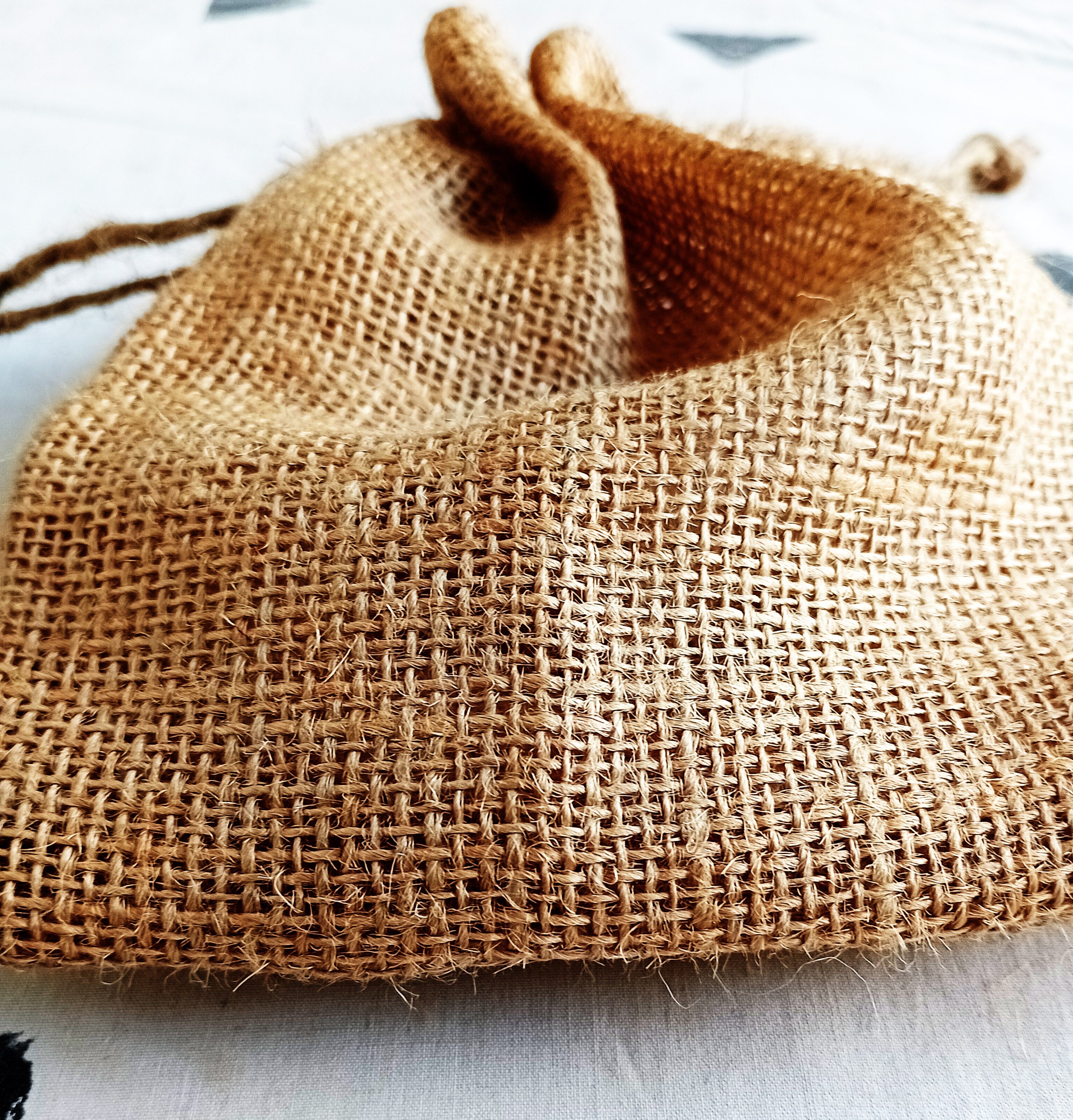 Drawstring 2024 jute bags